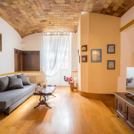 The British Corner, Central Cozy Loft With Garden 10 Min From Center Exterior foto