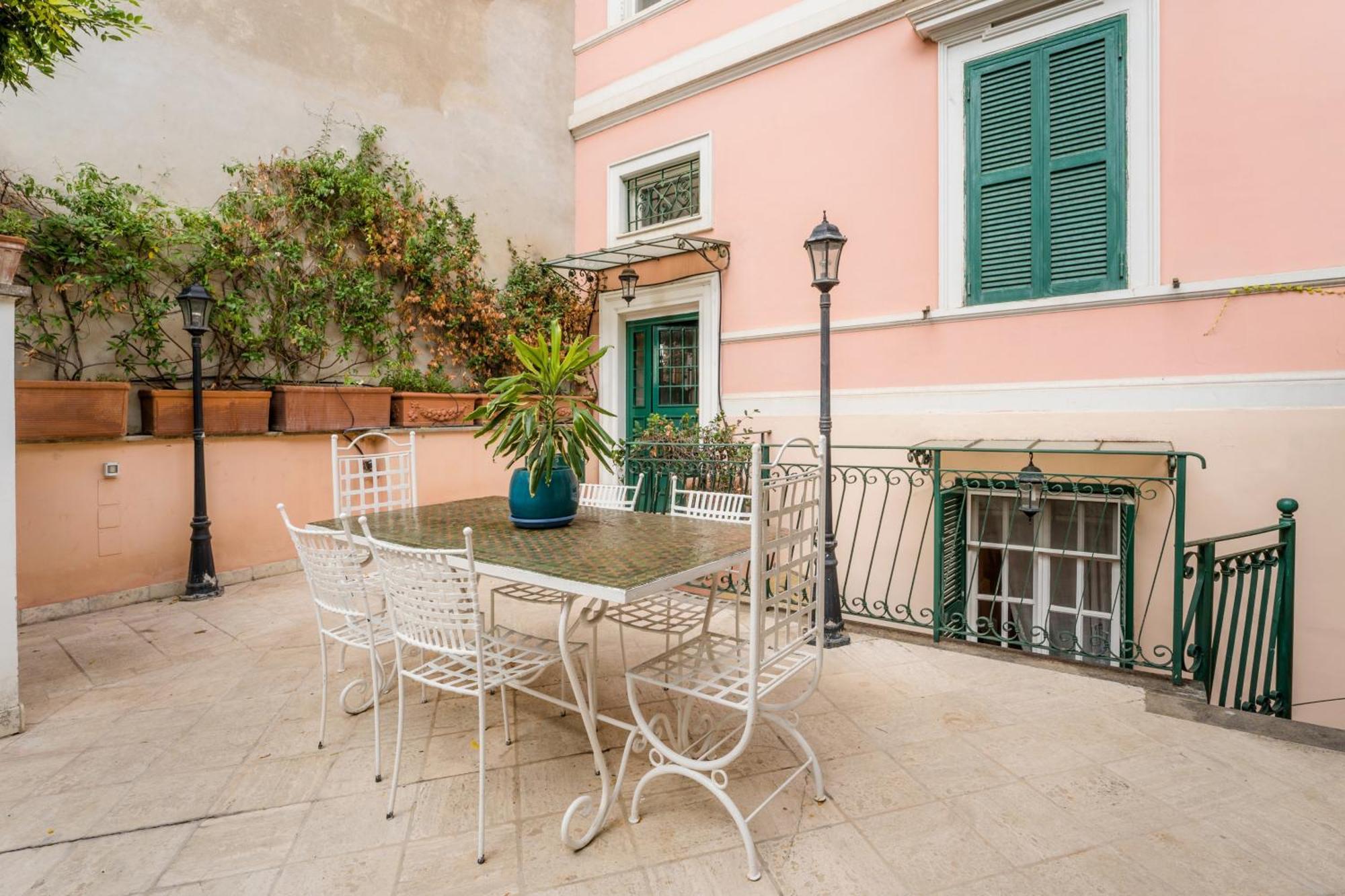 The British Corner, Cozy Loft With Garden 10 Min From Center Appartement *