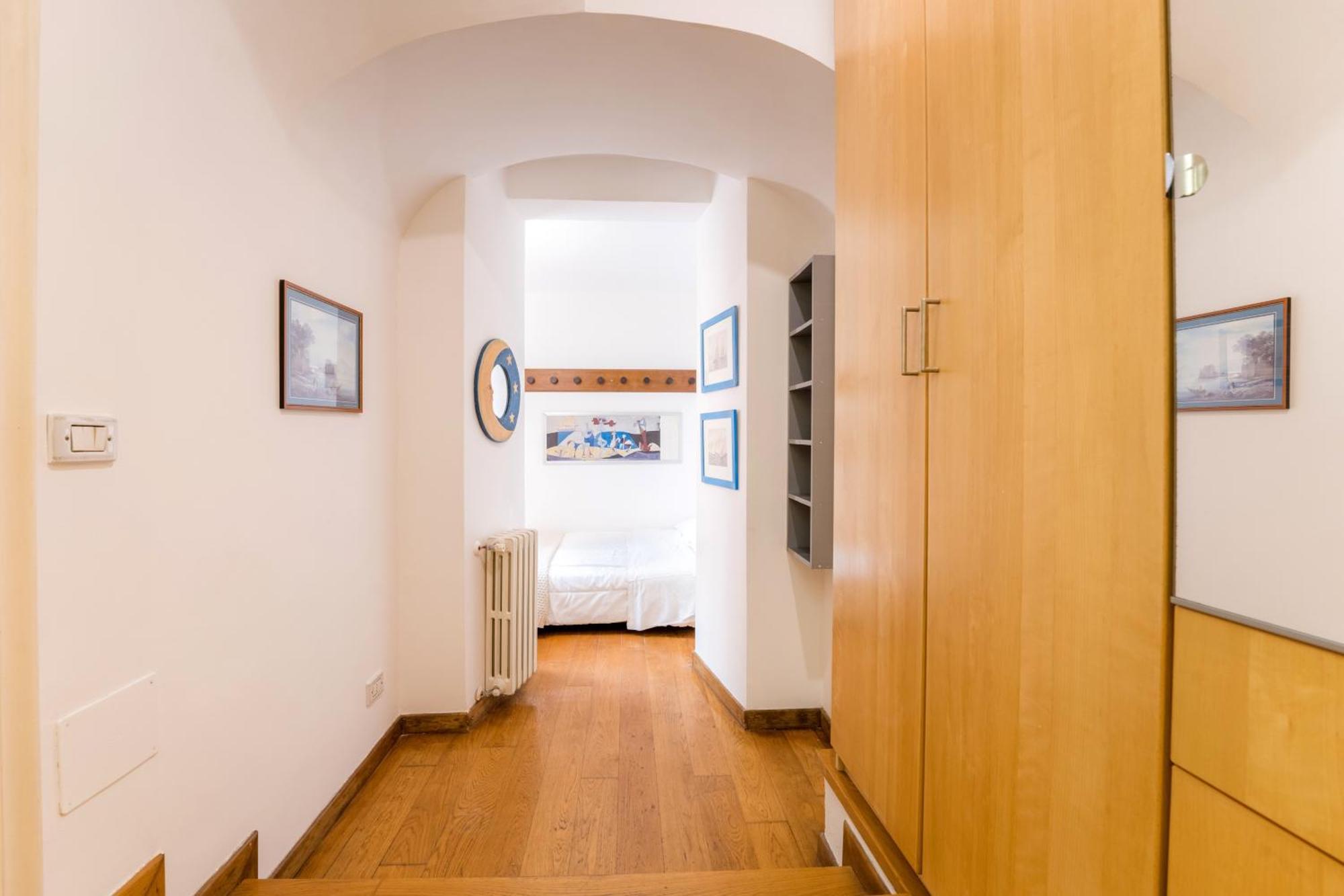 The British Corner, Cozy Loft With Garden 10 Min From Center Apartment